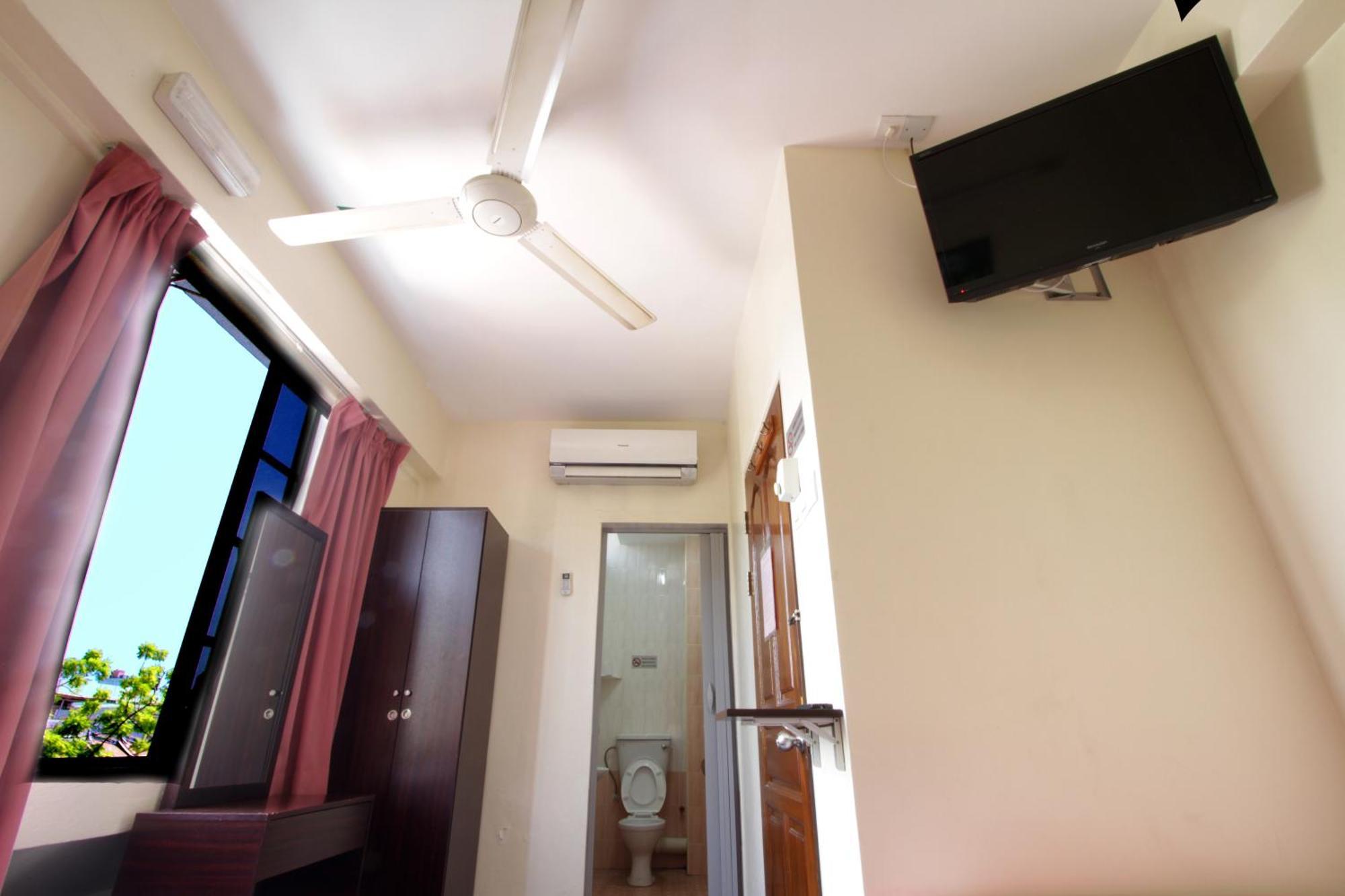 Broadway Budget Hotel George Town Habitación foto